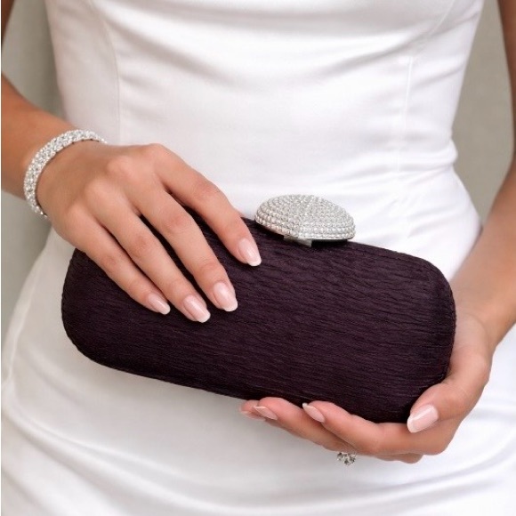 Carlos Fellini Handbags - Elegant Black Clutch with Silver Heart Accent and chain